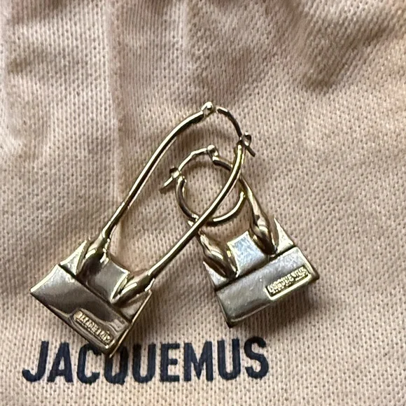 Jacquemus Metallic Gold Bag Earrings - Picture 2 of 5